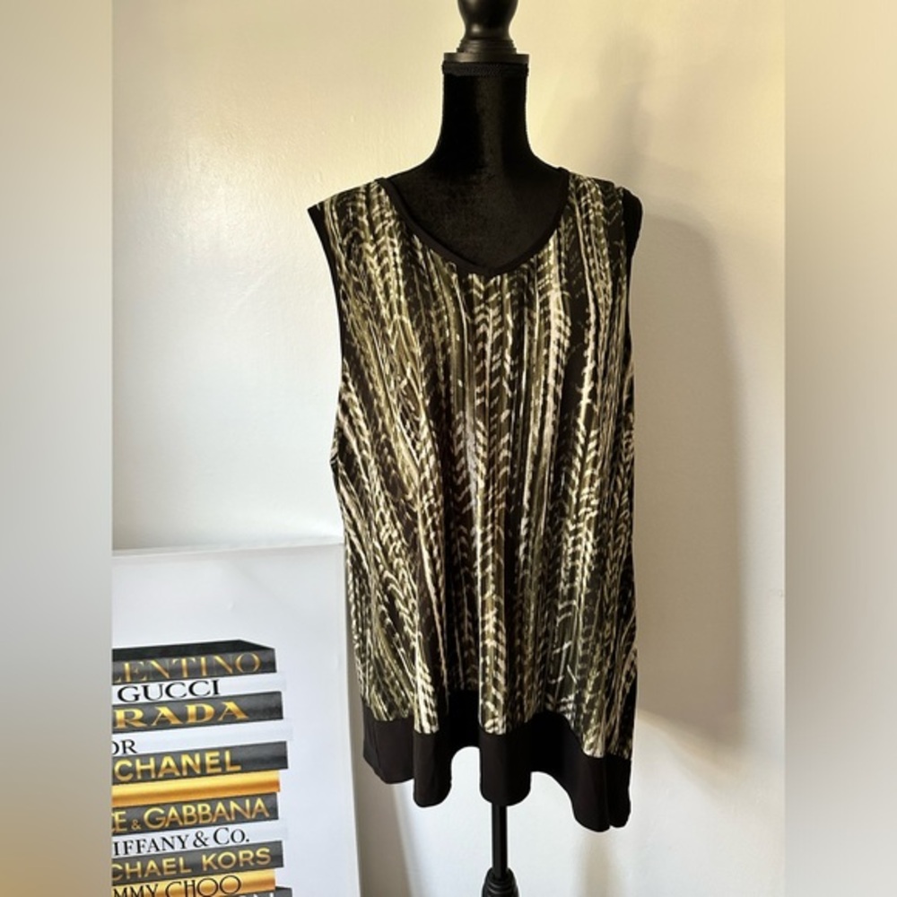 CJ banks sleeveless top